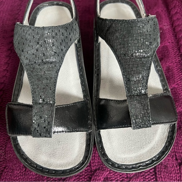 Alegria Tile Me More Black Leather Kendra T-Strap Sandals Size 40 Size 9.5/10 - Picture 5 of 13
